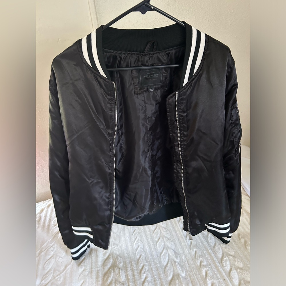 Miss London: black bomber jacket